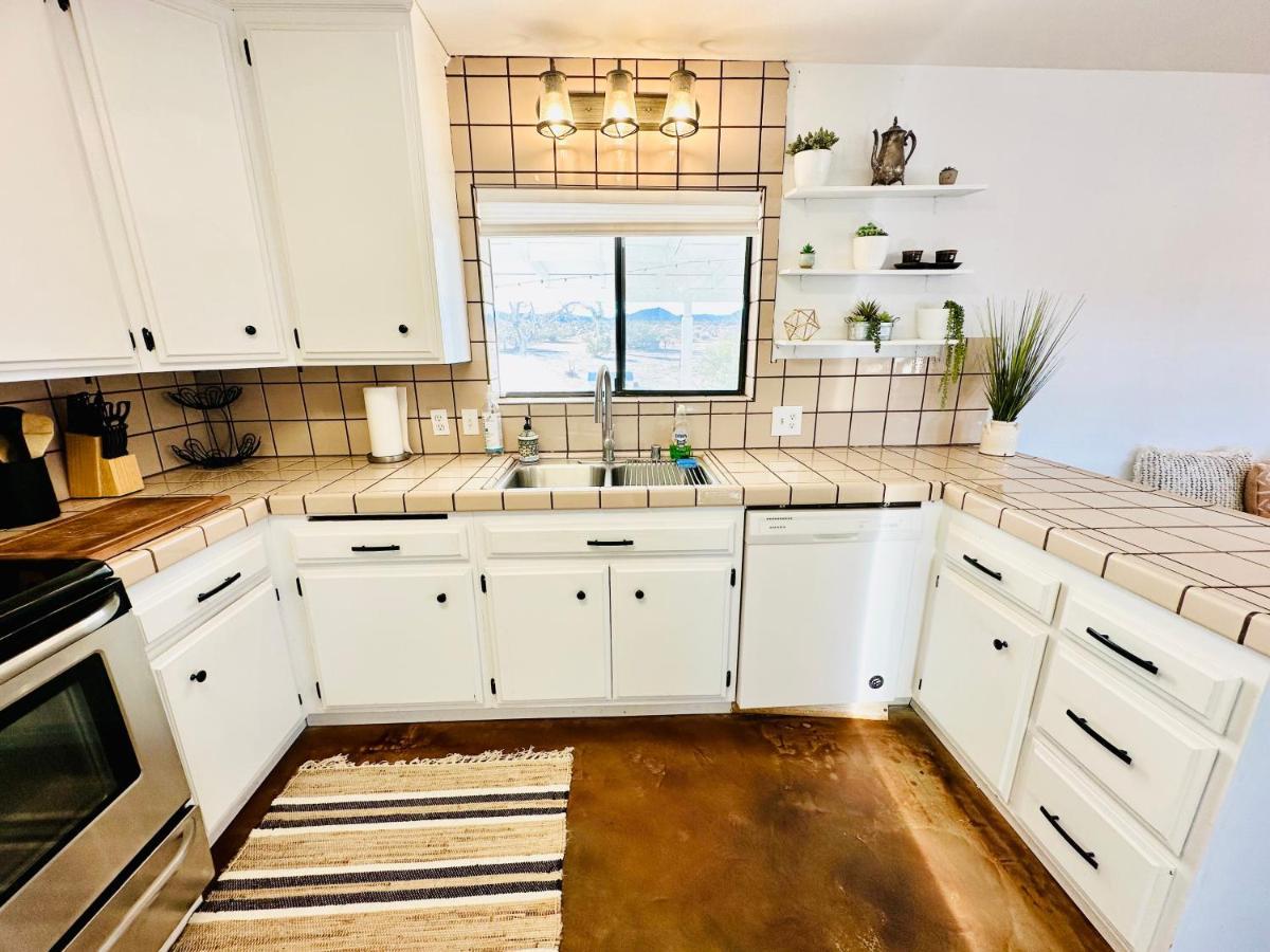 Ravens Nest Ranch, Fire Pit , Views, Near Jt Park! Villa Joshua Tree Luaran gambar